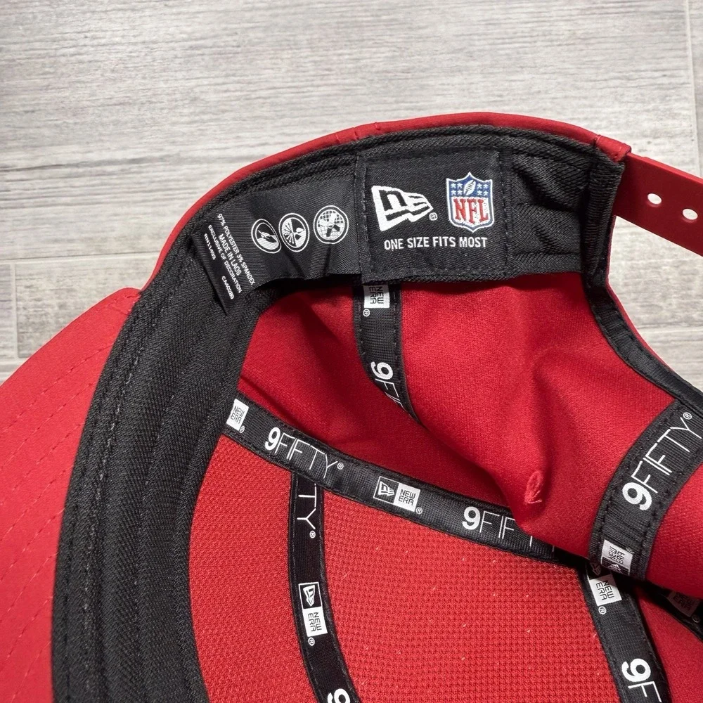 San Francisco 49ers New Era 2025 Sideline‎ Split Panel 9FIFTY Snapback Hat Red